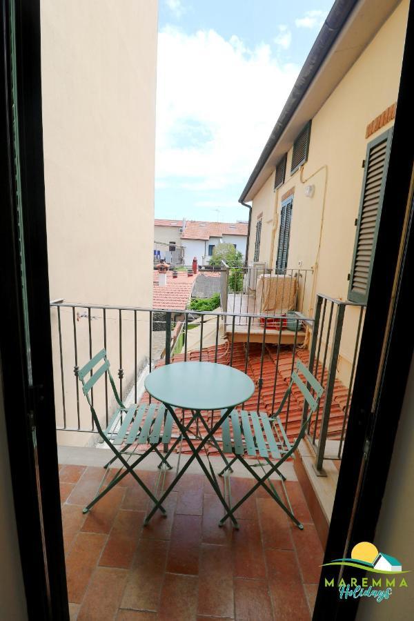 Maremma Holidays -Residenza Olesia Follonica Exteriör bild